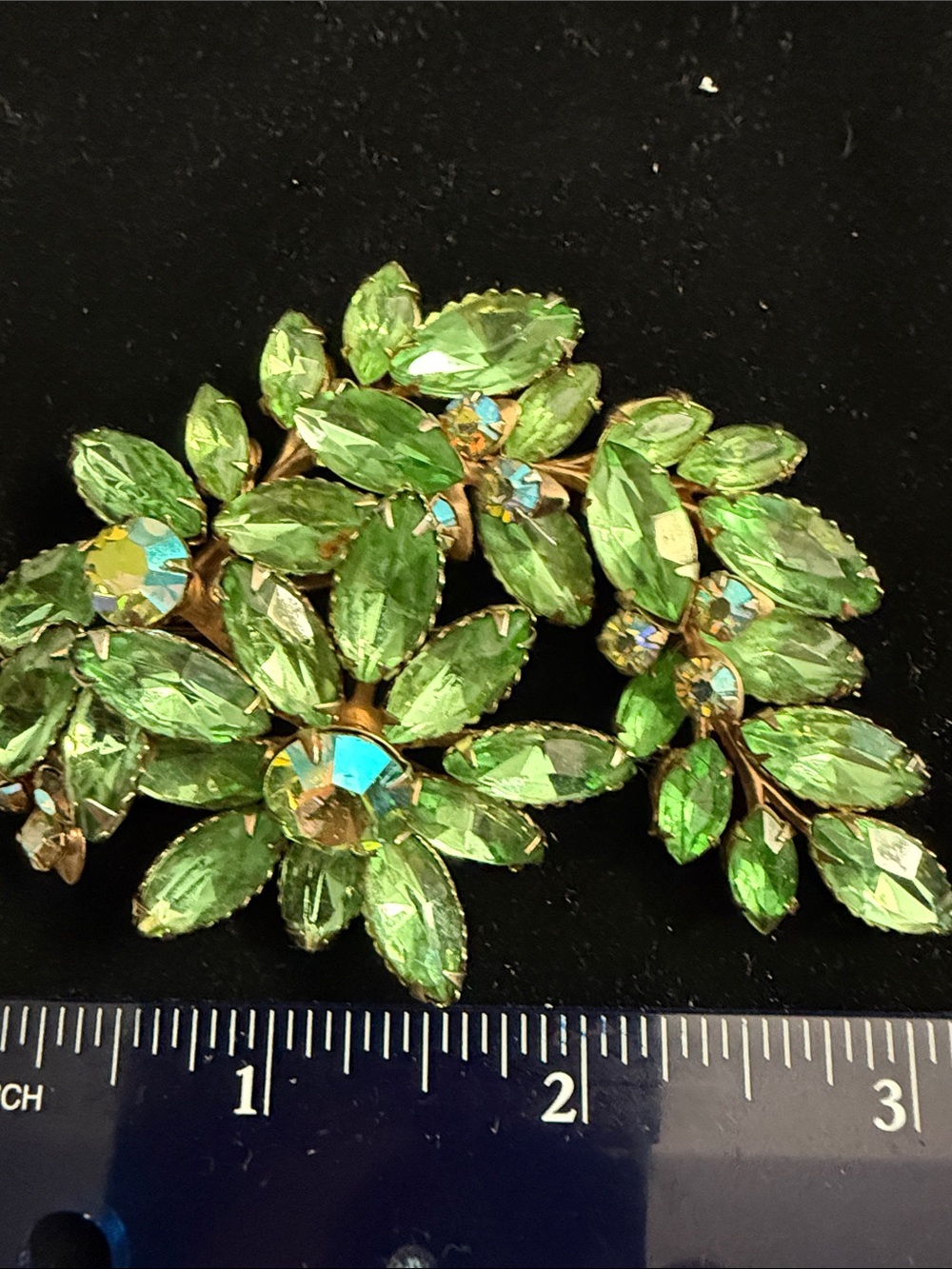 Vintage Green Crystal Floral Brooch and Earrings Set - Picture 2 of 8